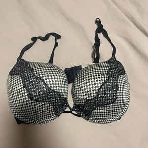 Victoria’s Secret bra